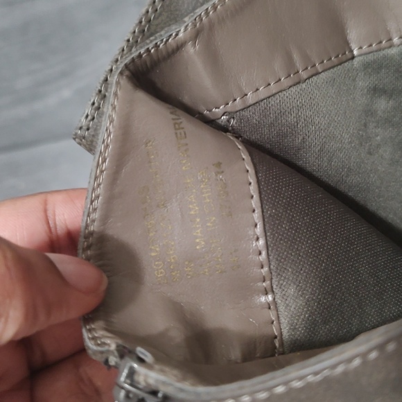 Modellita Gray zip up boots - Picture 4 of 4